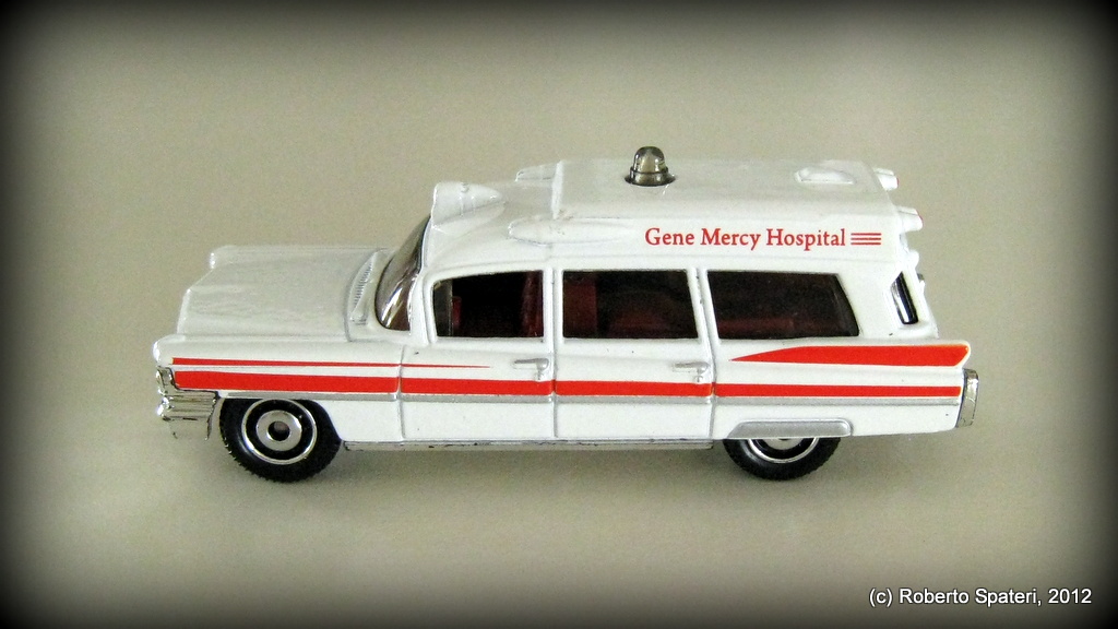 Matchbox Cadillac Ambulance 1963 (n.MB-780)